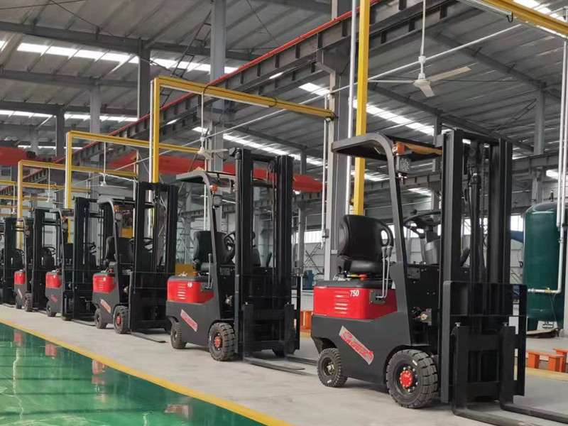 A Daily Forklift Inspection Checklist: What You Need to Do Before Using a Forklift