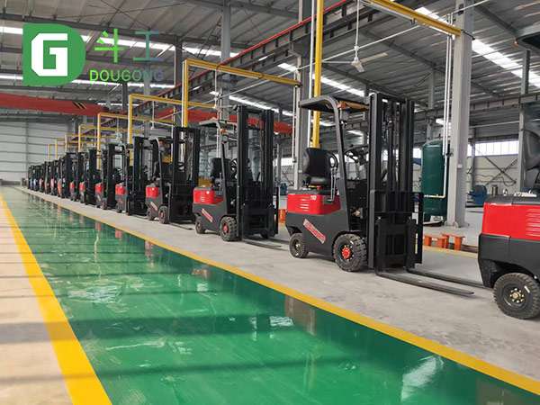 electric warehouse forklift