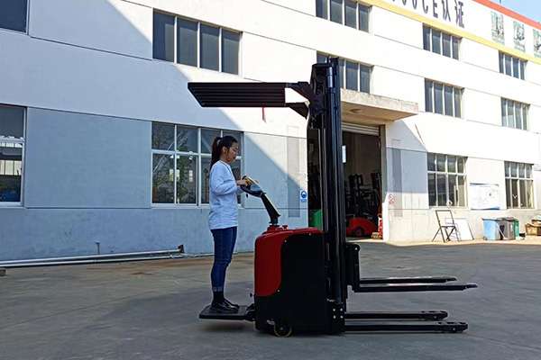 electric pallet stacker for sale