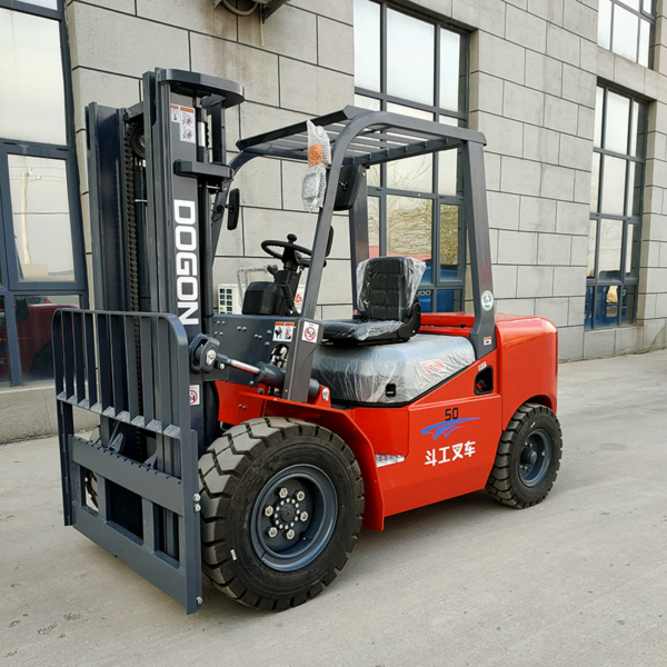 4×4 diesel forklift 5ton rough terrain forklift - Image 2