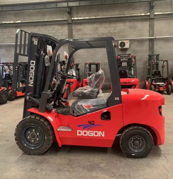 4WD rough terrain forklift 8800lb for sale