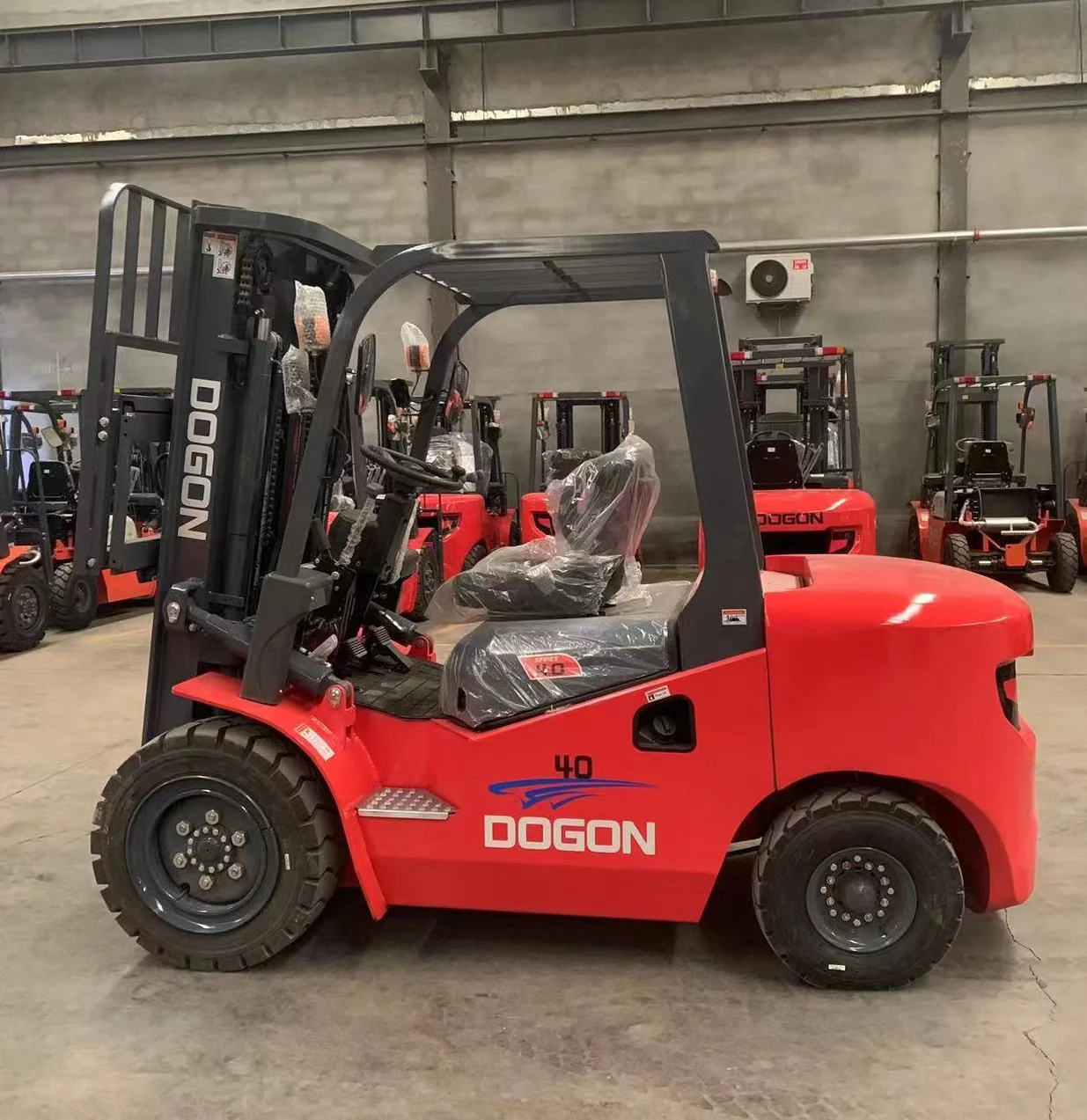 4WD rough terrain forklift 8800lb for sale