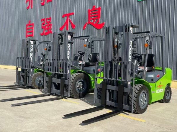 What Type of Forklift Is Best for Indoor Use？